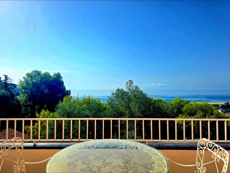Foto c7eff16c-cd79-4923-8950-8a980afda356. Casa amb calefacció aparcament piscina a Bellamar Castelldefels