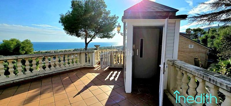 Foto d03e3d25-a89c-4f17-ab86-42a020f4e863. Casa amb calefacció aparcament piscina a Bellamar Castelldefels