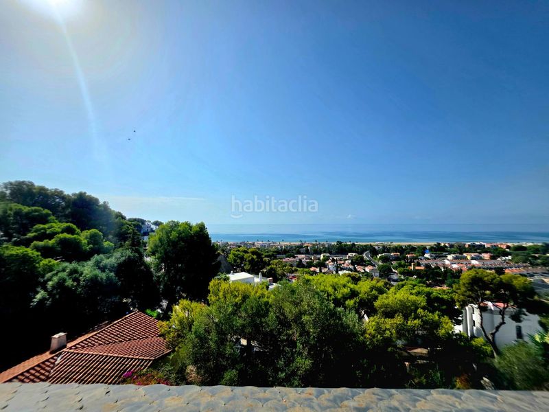 Foto d0b5ba31-0acc-40dd-9e42-0e8fba1afcd4. Casa amb calefacció aparcament piscina a Bellamar Castelldefels