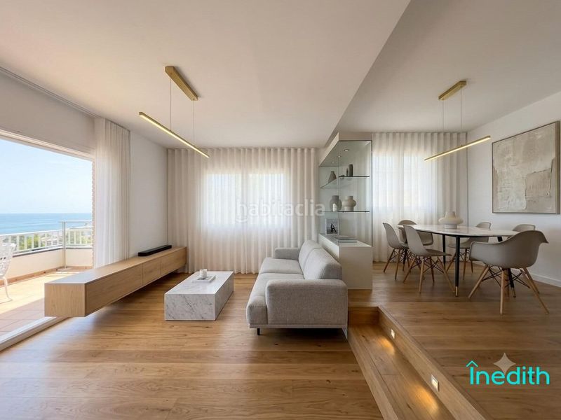 Foto e6a57594-c3b4-4652-9abc-fa3d40b90cb1. Casa amb calefacció aparcament piscina a Bellamar Castelldefels