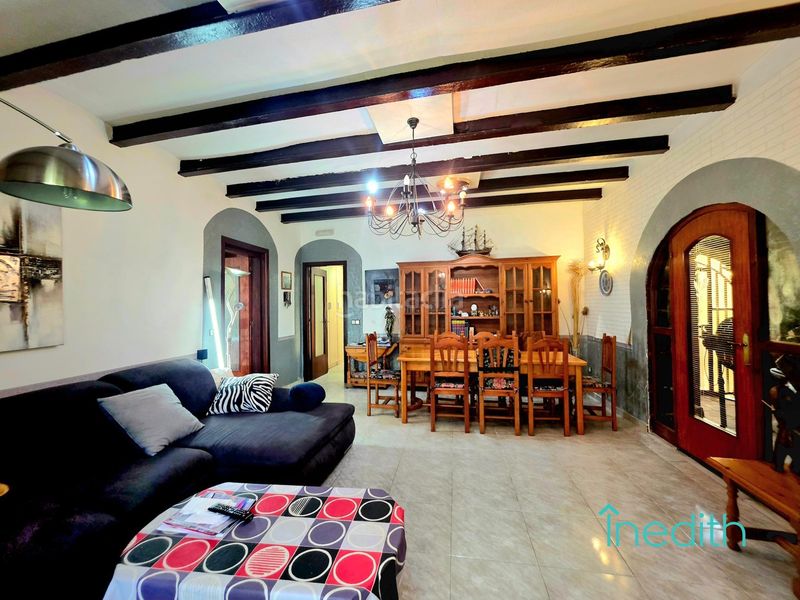 Foto 343d8565-dfb1-49dc-b9d4-f5ad6824f860. Casa amb calefacció aparcament a Gava Mar Gavà