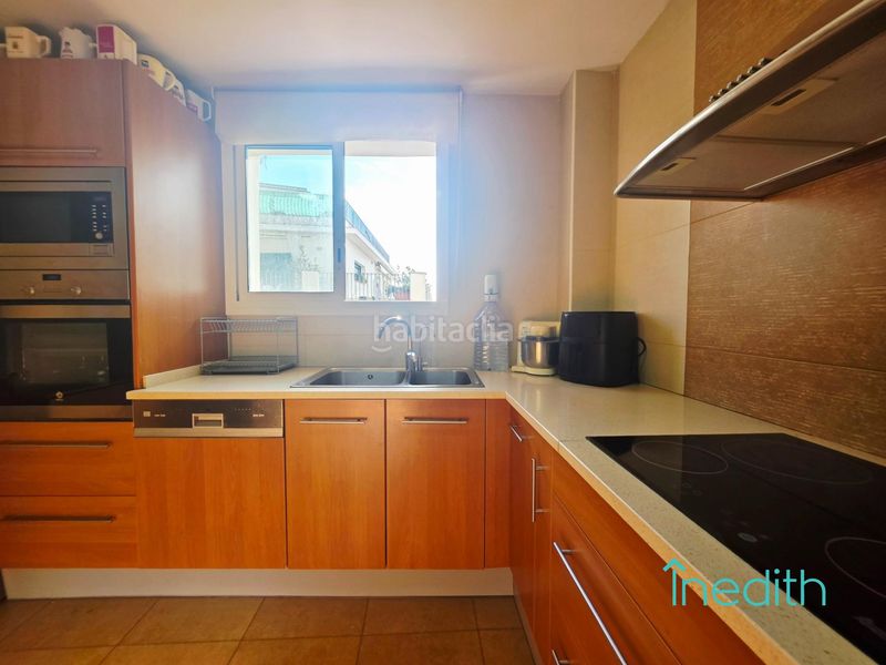 Foto c5459954-2ad2-4365-8e9c-135f6cf56e99. Pis a Centre Sitges