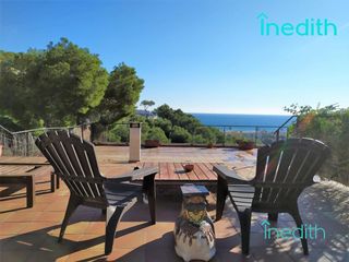 Maison  Passeig ronda. Bonita casa en urbanización exclusiva de castelldefels, con vist