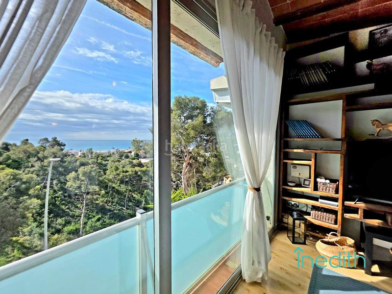 Foto 4c83f6a2-aedf-433d-9f2d-8b009b2929b9. Casa amb calefacció aparcament a Bellamar Castelldefels