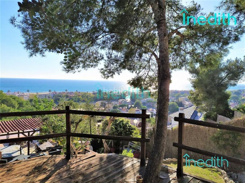 Foto 4d746d36-b429-4237-9d29-9f0e5bab6505. Casa amb calefacció aparcament a Bellamar Castelldefels
