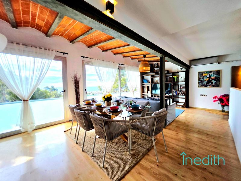 Foto 61c5a596-e266-4c52-9429-6c302565bf47. Casa amb calefacció aparcament a Bellamar Castelldefels