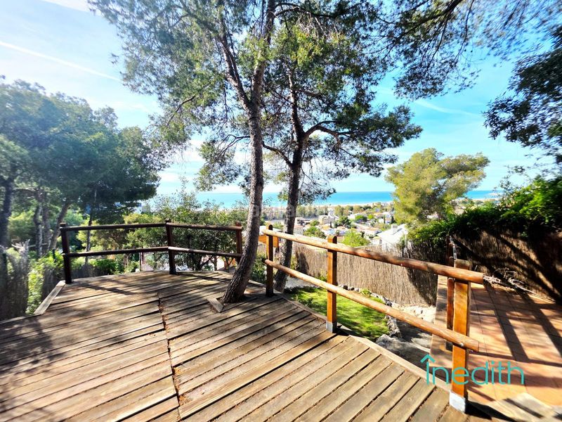 Foto aa44d6f9-9172-4a87-b884-52de6e02edac. Casa amb calefacció aparcament a Bellamar Castelldefels
