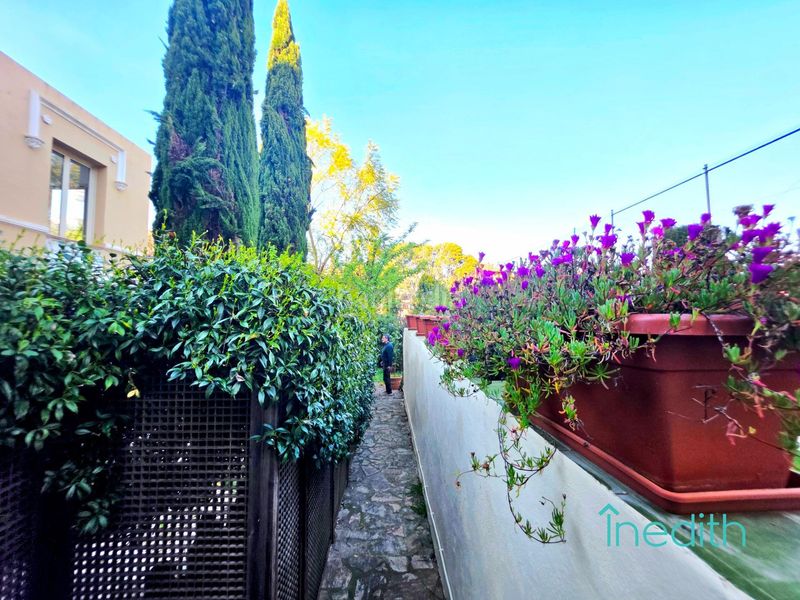 Piso señorial en zona alta , con terraza y jardín en Barcelona - Imagen 12