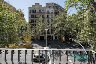 Appartamento  Carrer comte d'urgell. Piso de diseño en leixample esquerra en finca modernista