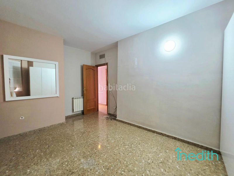 Foto 04770012-1b3b-4981-aefd-ef21264c3a05. Pis amb calefacció aparcament a Torrent Ballester Viladecans