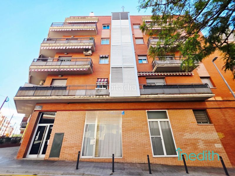 Foto 15559aed-4732-4466-ab88-e0e6ff1b4a56. Pis amb calefacció aparcament a Torrent Ballester Viladecans