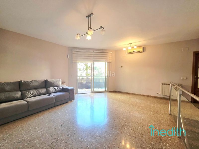 Foto 642eb147-3677-4a04-8e6b-fe988696d1c7. Pis amb calefacció aparcament a Torrent Ballester Viladecans