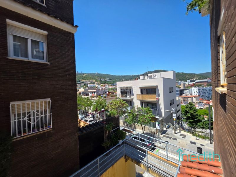 Foto 38a6c4b5-8cbc-4245-87ec-d34dba3d1218. Casa amb calefacció aparcament a La Teixonera Barcelona