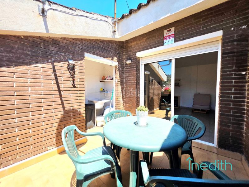 Foto 3c5d4988-789c-4a86-b9d9-33d29e536441. Casa amb calefacció aparcament a La Teixonera Barcelona