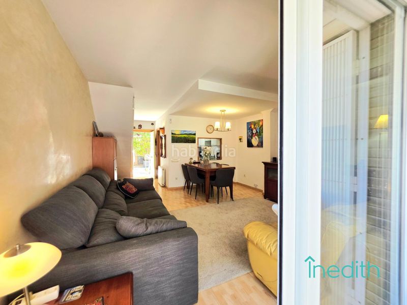 Foto 505b863a-9629-417b-8ab0-517f78b50436. Casa amb calefacció aparcament a La Teixonera Barcelona