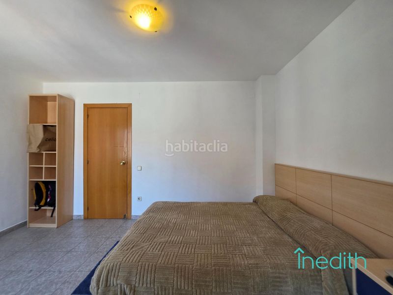 Foto 82ca3eda-56e8-4e08-9dde-0f84070de7ac. Casa amb calefacció aparcament a La Teixonera Barcelona