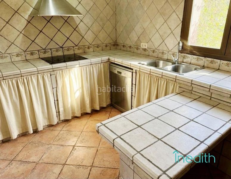 Foto 9b252f3b-8551-4450-a3da-0798dbe5a577. Casa amb calefacció a Montmar Castelldefels
