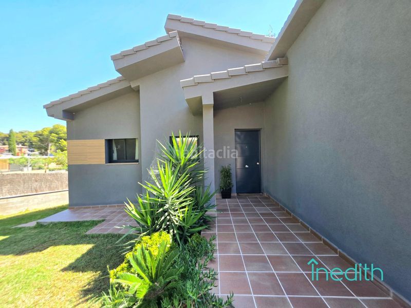 Foto a8bf9967-4a9c-4b38-aed7-d79d02fd3ade. Xalet amb calefacció aparcament piscina a Cunit residencial Cunit