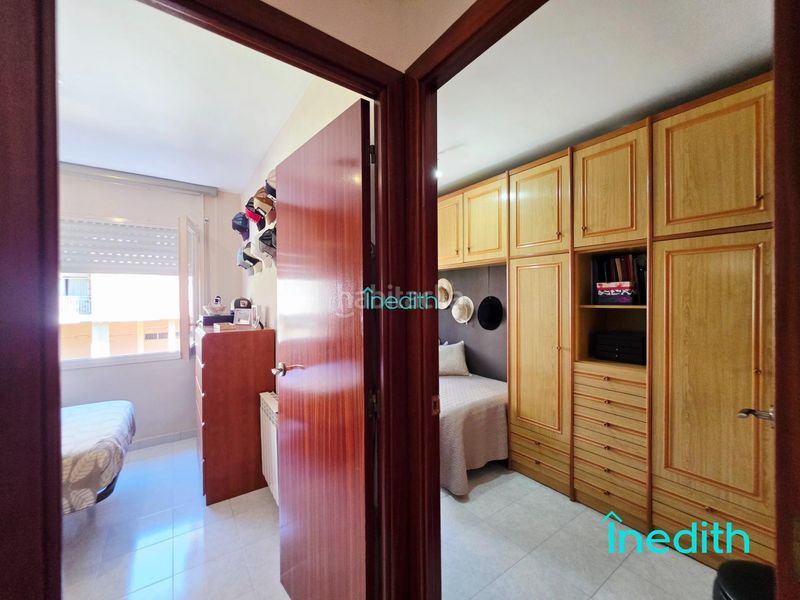 Foto 4d690509-a14f-4aa7-b1e7-f3adabe54ef6. Casa amb calefacció aparcament a Torrent Ballester Viladecans
