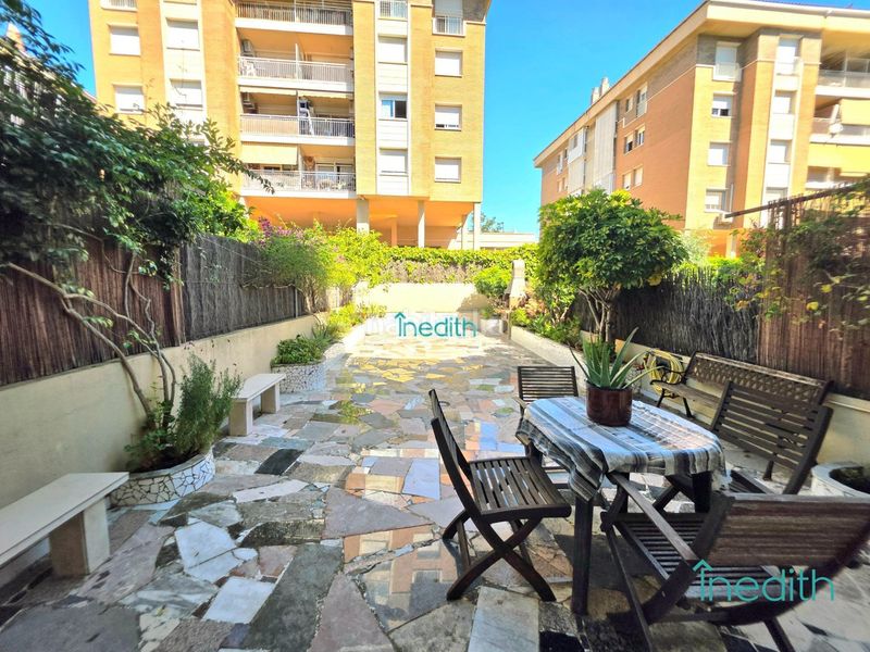 Foto b6e90f16-f630-4f11-b3a5-94f9ce2e1d10. Casa amb calefacció aparcament a Torrent Ballester Viladecans