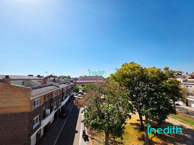 Foto bb6fce0f-17c5-41b4-955b-eb748d6367df. Casa amb calefacció aparcament a Torrent Ballester Viladecans