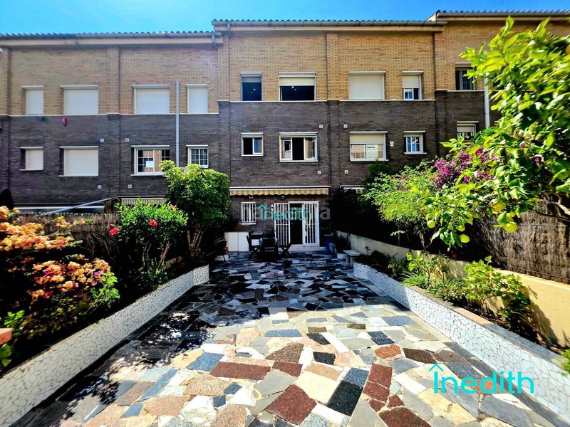 Foto ff32f433-d3b9-4cb8-8c6c-452689678ac2. Casa amb calefacció aparcament a Torrent Ballester Viladecans