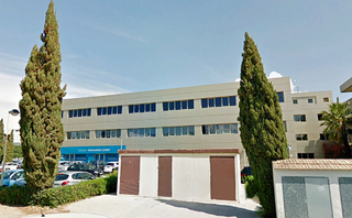 Lloguer Local Comercial a Ronda de narcís monturiol 6. Bajo centro empresarial destro