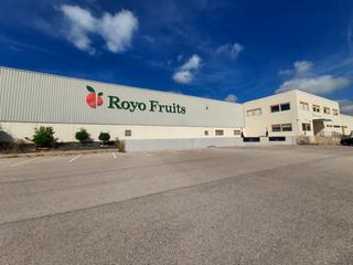 Nau industrial en Polgono 50 220. Nave industrial con camaras frigorficas