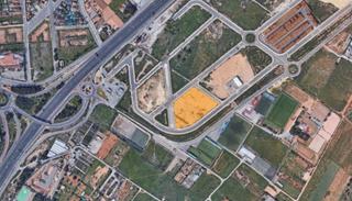 Terrain industriel à Paseo de valencia 12. Solar industrial en venta, san antonio benagéber