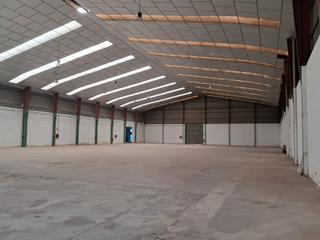 Fabrikhalle in Metro - Auditorio. Nave industrial en paiporta (valencia)