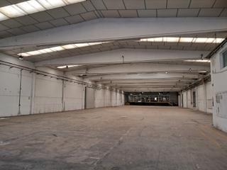 Lloguer Nau industrial a Almussafes. Nave industrial con patio en almussafes (valencia)