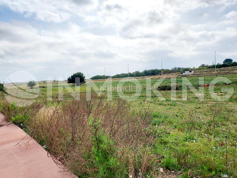 Foto 7ed35c96-d350-4499-ad7b-93e7af523910. Terrain industriel dans av sequia de l'arrif 15 dans Sagunt