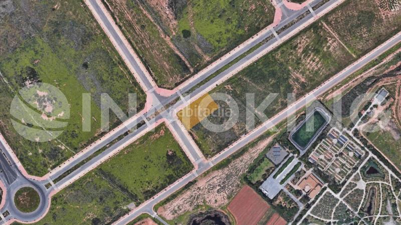 Foto c227ab6f-41c4-4ca9-bbd1-9a9732d9f308. Terrain industriel dans av sequia de l'arrif 15 dans Sagunt
