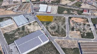 Terrain industriel en Ar els olivarons 4. Solar industrial a dos calles en venta  sollana