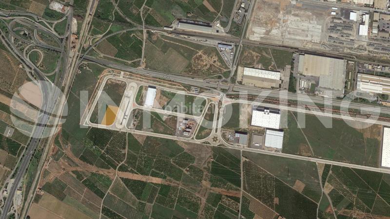 Foto cd4366fe-a1ea-4053-854c-40c06fe0d547. Solar industrial a arrabal cami de la mar 2 a Avenida de Abril-9 de Octubre Sagunt