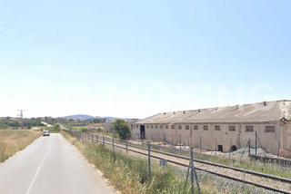 Btiment  usage industriel en Carretera n iii  8. Suelo industrial en requena