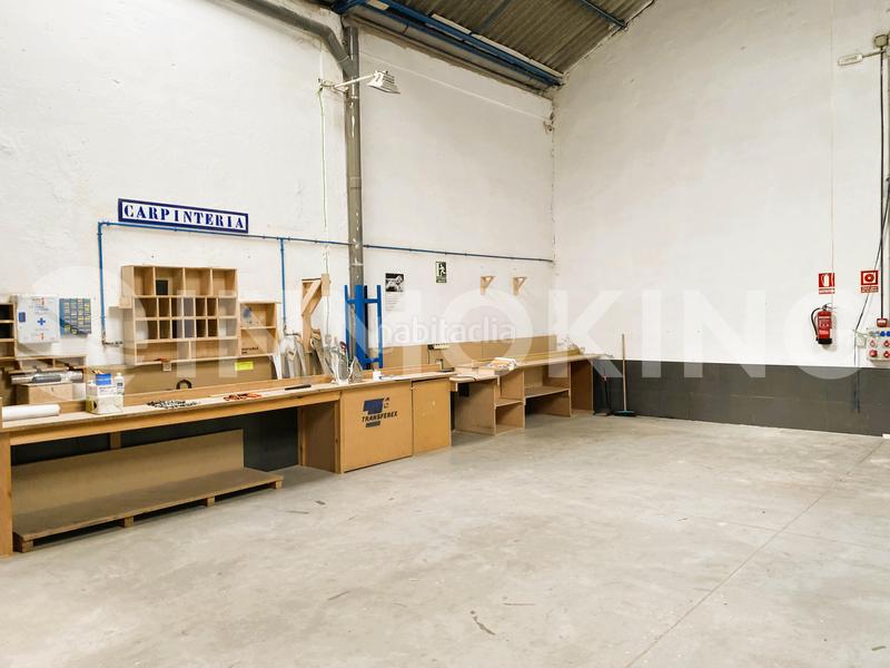 Foto 3f8a9e41-69be-442d-9de8-47e1c68df5b0. Capannone industriale in El Barral Ferial Coslada