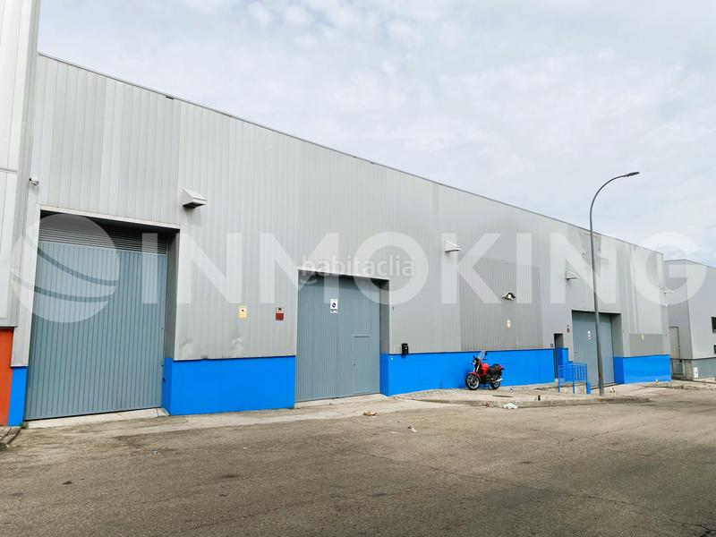 Foto 76da575a-1fd1-4ad0-8f7f-d3d3a796e75e. Capannone industriale in El Barral Ferial Coslada