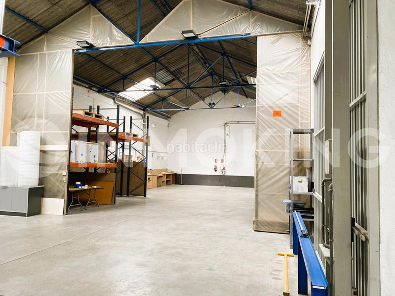 Foto d60619dd-ffa5-405b-8e7e-06b37521400a. Capannone industriale in El Barral Ferial Coslada