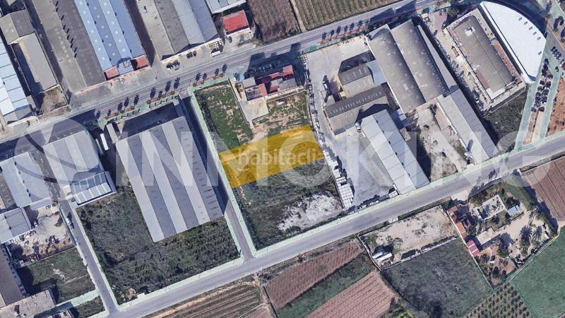 Foto 9c09eaab-6f9f-480a-a61e-2858fac3fd84. Solar industrial en cl bèlgica 7 solar industrial en venta en Carlet