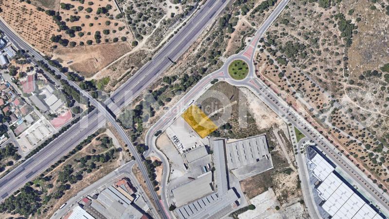 Foto 1446e3d3-2441-4ae9-b0ab-e7c41c522590. Gewerbliches grundstück in cl ciutat d'ontinyent parc 21 in Paterna