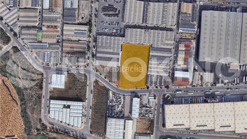 Foto 56f15c2f-9d6a-405f-90e9-7af45ee501dd. Area edificabile industriale in calle perello s/n in Torrent