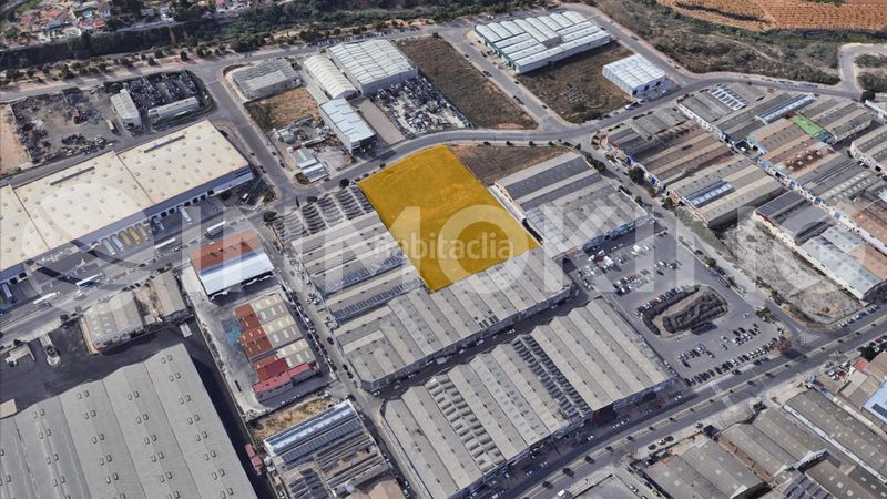 Foto fabdc9ee-4a35-433c-b5f7-6ffcf6ab3bdb. Area edificabile industriale in calle perello s/n in Torrent