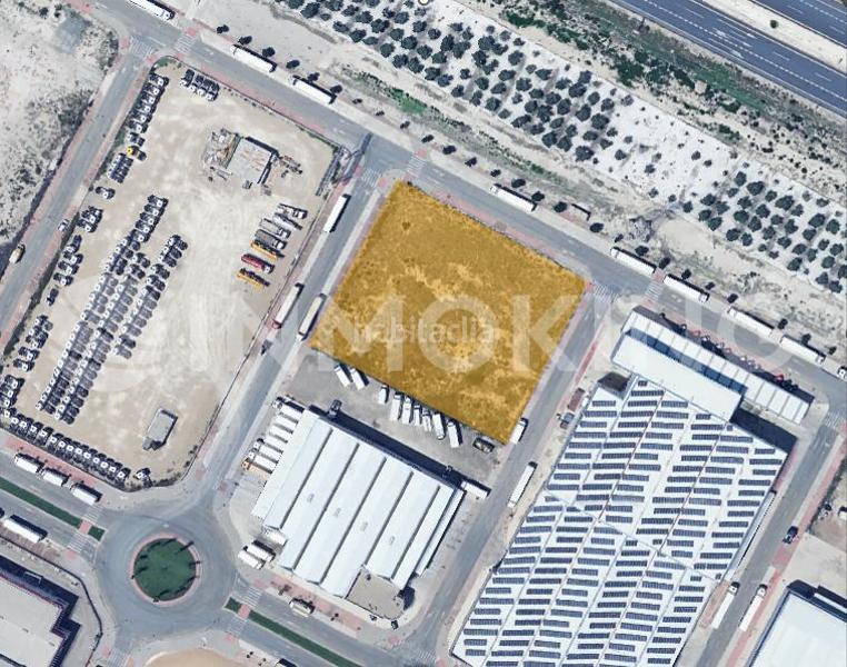 Foto aad56470-0ec6-44a8-8f8e-c210eeb1d712. Solar industrial en cl albudeite suelo en venta en citmusa en Murcia