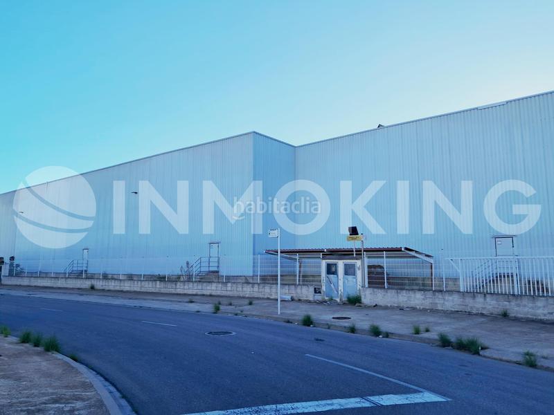 Foto 559ee400-5ce3-4b84-a57c-333edfdc375a. Rent industrial building with heating in Alberic