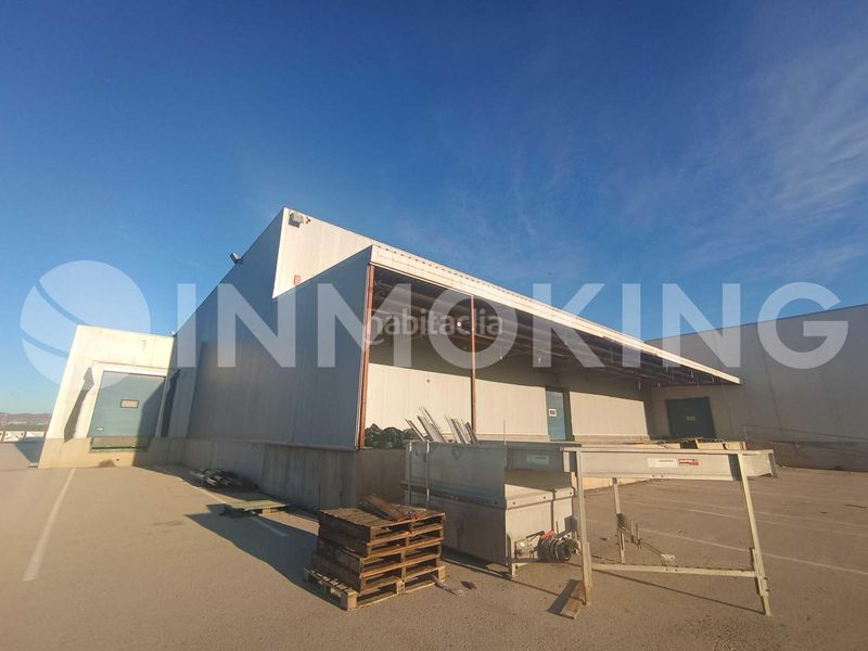 Foto bc11a2be-5411-4907-ab9b-fe4a3c8fb8af. Affitto capannone industriale in carretera valldolises 29 in Murcia
