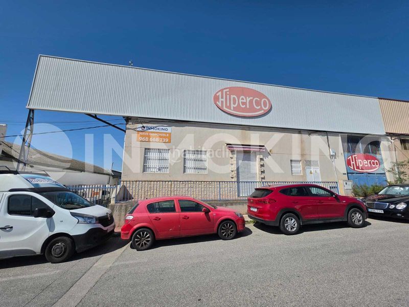 Foto a3198404-3a3b-4408-8d53-ea859e6a9e64. Affitto capannone industriale in avenida jesús martínez cortado 50 in Murcia