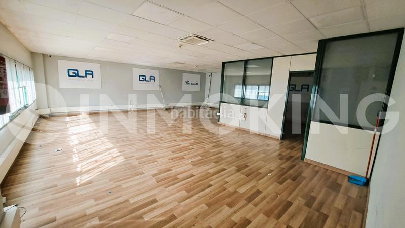 Foto 537968bd-217f-4401-87c9-cb4ce2aac112. Nau industrial a Meco pueblo Meco