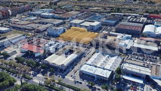 Miete Fabrikhalle in Escudillers 1. Edificio de oficinas y naves en p.i vara de quart