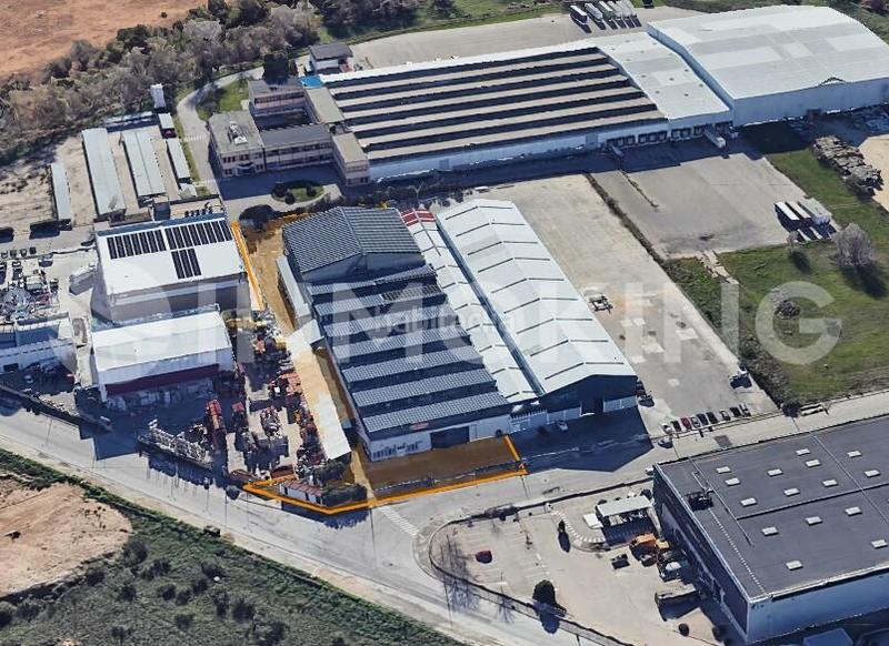 Foto f8e83ebc-614a-4947-bc6d-3fc015d74624. Location bâtiment à usage industriel dans Reyes Católicos Alcalá de Henares